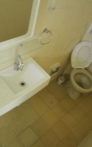 Casa à venda com 236m², 5 quartos e 2 vagasBanheiro da Suíte da edícula 