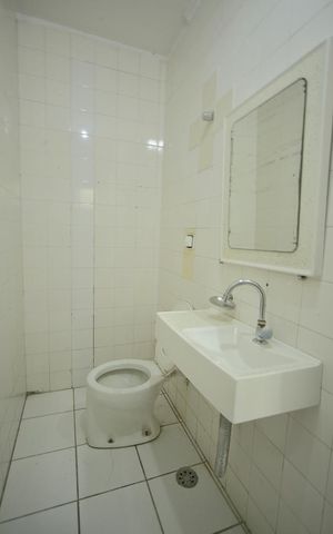 Casa à venda com 236m², 5 quartos e 2 vagasBanheiro de serviço 