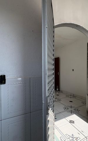 Casa à venda com 170m², 3 quartos e 1 vaga Casa à venda com 170m², 3 quartos e 1 vagaÁrea de Serviço/ Varanda - Casa 1