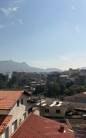 Casa à venda com 170m², 3 quartos e 1 vaga Casa à venda com 170m², 3 quartos e 1 vagaVista