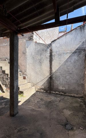 Casa à venda com 170m², 3 quartos e 1 vaga Casa à venda com 170m², 3 quartos e 1 vagaÁrea de Serviço - Casa 2