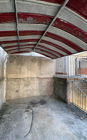 Casa à venda com 170m², 3 quartos e 1 vaga Casa à venda com 170m², 3 quartos e 1 vagaGaragem
