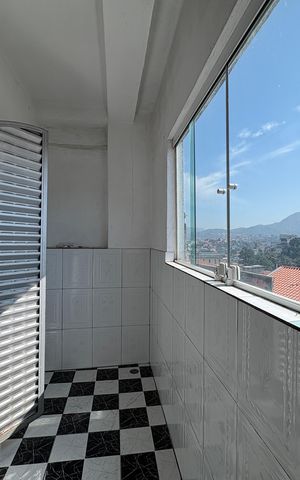Casa à venda com 170m², 3 quartos e 1 vaga Casa à venda com 170m², 3 quartos e 1 vagaÁrea de Serviço/ Varanda - Casa 1