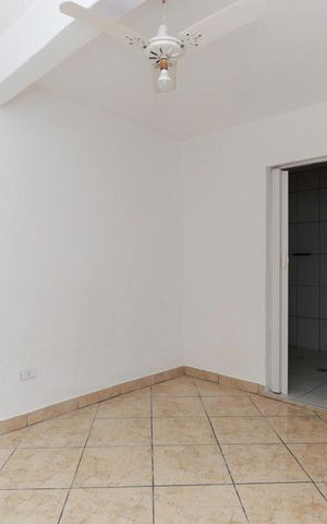 Casa à venda com 296m², 5 quartos e 3 vagas Casa à venda com 296m², 5 quartos e 3 vagasCasa 2 - Suíte