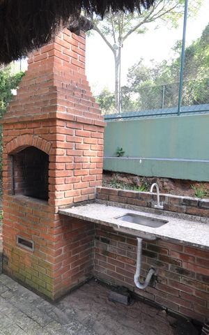 Casa de condomínio à venda com 239m², 4 quartos e sem vagaÁrea comum - Churrasqueira