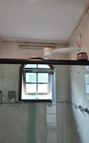 Casa de condomínio à venda com 239m², 4 quartos e sem vagaBanheiro Social