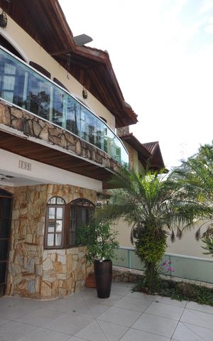 Casa de condomínio à venda com 239m², 4 quartos e sem vagaFachada