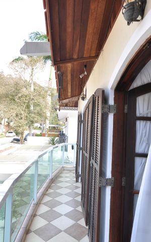 Casa de condomínio à venda com 239m², 4 quartos e sem vagaSacada da Suíte 2