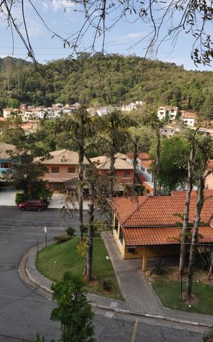 Casa de condomínio à venda com 239m², 4 quartos e sem vagaVista do Deck