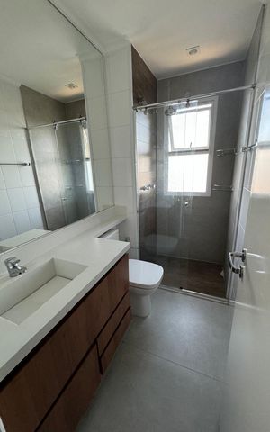 Apartamento à venda com 94m², 2 quartos e 2 vagas Apartamento à venda com 94m², 2 quartos e 2 vagasBanheiro