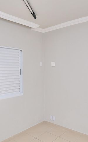 Casa à venda com 360m², 4 quartos e 5 vagas Casa à venda com 360m², 4 quartos e 5 vagasQuarto