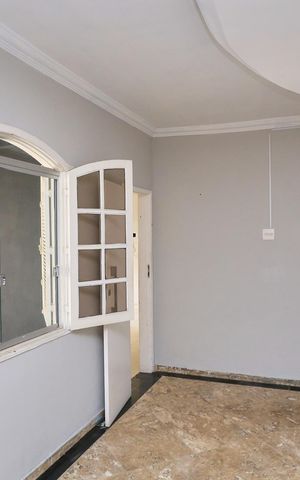 Casa à venda com 360m², 4 quartos e 5 vagas Casa à venda com 360m², 4 quartos e 5 vagasSala de Jantar