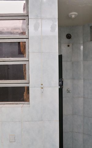 Casa à venda com 360m², 4 quartos e 5 vagas Casa à venda com 360m², 4 quartos e 5 vagasBanheiro da Suíte 2