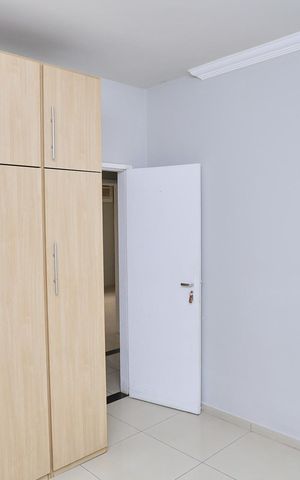Casa à venda com 360m², 4 quartos e 5 vagas Casa à venda com 360m², 4 quartos e 5 vagasSuíte 2