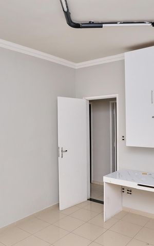 Casa à venda com 360m², 4 quartos e 5 vagas Casa à venda com 360m², 4 quartos e 5 vagasQuarto