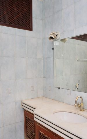 Casa à venda com 360m², 4 quartos e 5 vagas Casa à venda com 360m², 4 quartos e 5 vagasBanheiro da Suíte 2