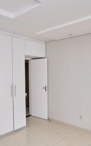 Casa à venda com 360m², 4 quartos e 5 vagas Casa à venda com 360m², 4 quartos e 5 vagasSuíte 1