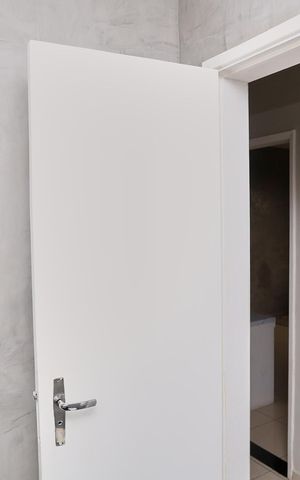Casa à venda com 360m², 4 quartos e 5 vagas Casa à venda com 360m², 4 quartos e 5 vagasLavabo