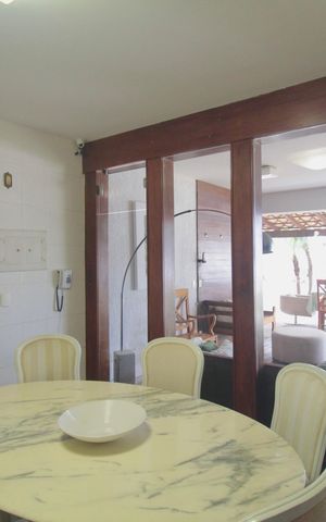 Casa para alugar com 600m², 4 quartos e 4 vagasCozinha