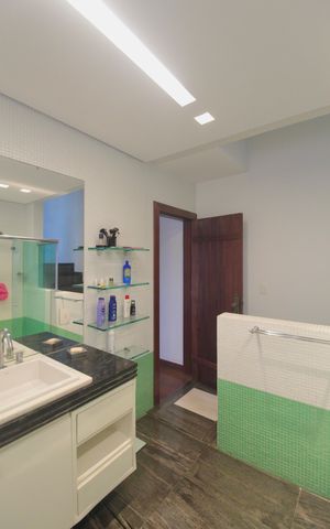 Casa para alugar com 600m², 4 quartos e 4 vagasBanheiro da Suite 1