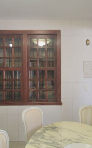 Casa para alugar com 600m², 4 quartos e 4 vagasCozinha