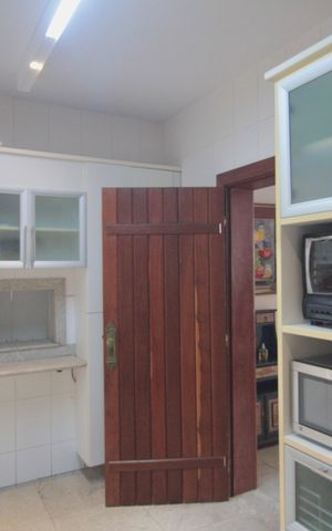 Casa para alugar com 600m², 4 quartos e 4 vagasCozinha