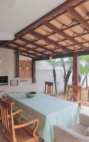 Casa para alugar com 600m², 4 quartos e 4 vagasÁrea Gourmet