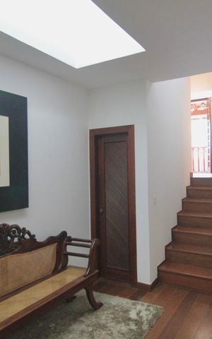 Casa para alugar com 600m², 4 quartos e 4 vagasHall dos Quartos