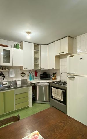 Casa de condomínio à venda com 167m², 3 quartos e 4 vagas Casa de condomínio à venda com 167m², 3 quartos e 4 vagasCozinha