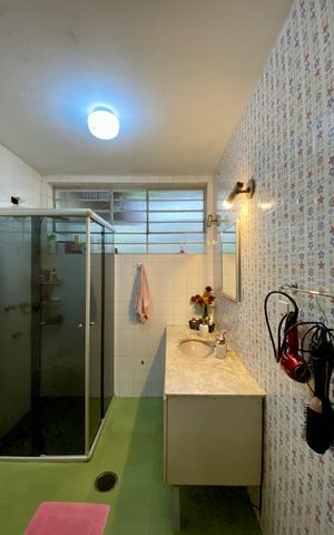 Casa de condomínio à venda com 167m², 3 quartos e 4 vagas Casa de condomínio à venda com 167m², 3 quartos e 4 vagasBanheiro Social
