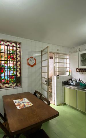 Casa de condomínio à venda com 167m², 3 quartos e 4 vagas Casa de condomínio à venda com 167m², 3 quartos e 4 vagasCozinha