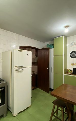 Casa de condomínio à venda com 167m², 3 quartos e 4 vagas Casa de condomínio à venda com 167m², 3 quartos e 4 vagasCozinha