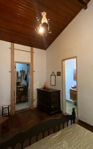 Casa de condomínio à venda com 167m², 3 quartos e 4 vagas Casa de condomínio à venda com 167m², 3 quartos e 4 vagasSuíte