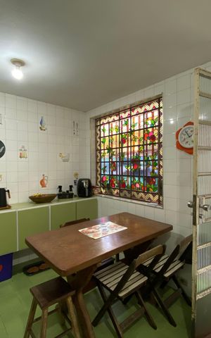 Casa de condomínio à venda com 167m², 3 quartos e 4 vagas Casa de condomínio à venda com 167m², 3 quartos e 4 vagasCozinha
