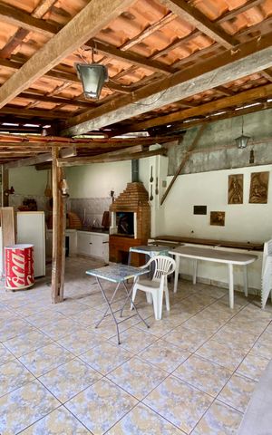 Casa de condomínio à venda com 167m², 3 quartos e 4 vagas Casa de condomínio à venda com 167m², 3 quartos e 4 vagasQuintal Gourmet