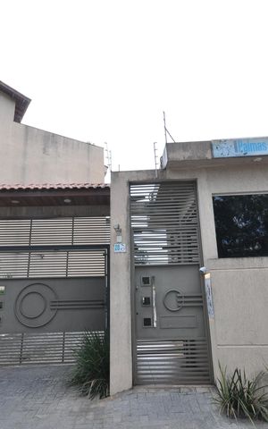 Casa de condomínio à venda com 177m², 3 quartos e 2 vagasFachada