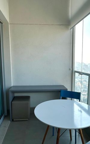 Studio para alugar com 29m², 1 quarto e sem vaga Studio para alugar com 29m², 1 quarto e sem vagaVaranda