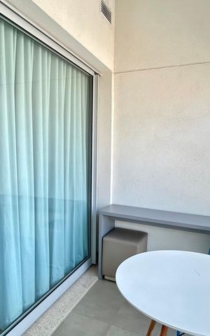 Studio para alugar com 29m², 1 quarto e sem vaga Studio para alugar com 29m², 1 quarto e sem vagaVaranda