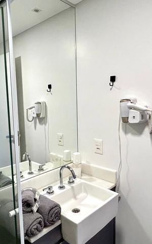Studio para alugar com 29m², 1 quarto e sem vaga Studio para alugar com 29m², 1 quarto e sem vagaBanheiro