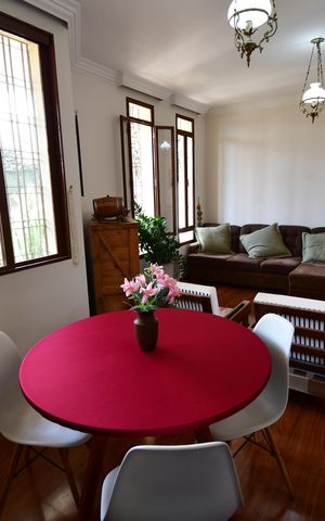 Casa à venda com 183m², 3 quartos e 3 vagasSala