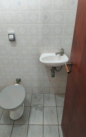 Casa à venda com 183m², 3 quartos e 3 vagas Casa à venda com 183m², 3 quartos e 3 vagasBanheiro de serviço