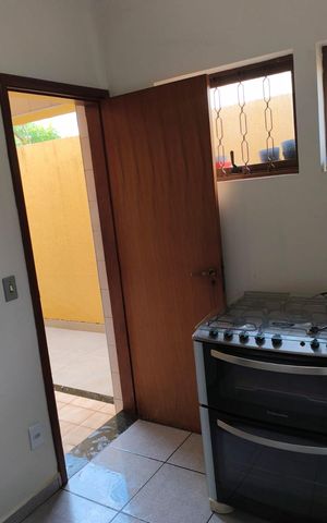 Casa à venda com 183m², 3 quartos e 3 vagas Casa à venda com 183m², 3 quartos e 3 vagasQuarto de Serviço