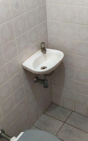 Casa à venda com 183m², 3 quartos e 3 vagas Casa à venda com 183m², 3 quartos e 3 vagasBanheiro de serviço