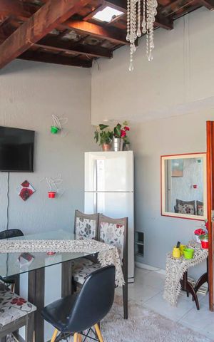 Casa à venda com 125m², 3 quartos e 2 vagas Casa à venda com 125m², 3 quartos e 2 vagasVaranda da Sala