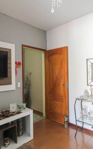 Casa à venda com 125m², 3 quartos e 2 vagas Casa à venda com 125m², 3 quartos e 2 vagasSala