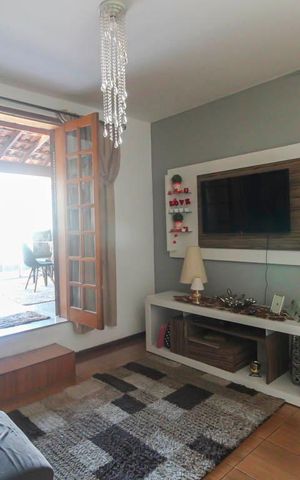 Casa à venda com 125m², 3 quartos e 2 vagas Casa à venda com 125m², 3 quartos e 2 vagasSala