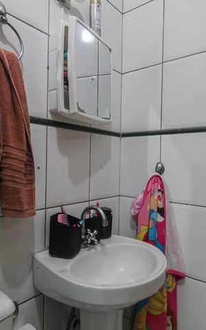 Casa à venda com 125m², 3 quartos e 2 vagas Casa à venda com 125m², 3 quartos e 2 vagasBanheiro da Suíte