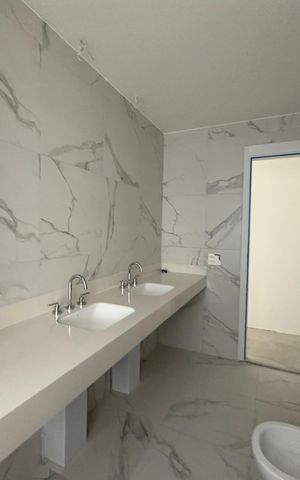 Apartamento à venda com 175m², 3 quartos e 3 vagas Apartamento à venda com 175m², 3 quartos e 3 vagasBanheiro da Suíte 3