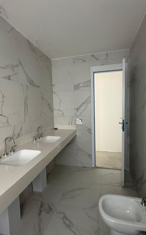 Apartamento à venda com 175m², 3 quartos e 3 vagas Apartamento à venda com 175m², 3 quartos e 3 vagasBanheiro da Suíte 3