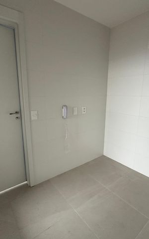 Apartamento à venda com 175m², 3 quartos e 3 vagas Apartamento à venda com 175m², 3 quartos e 3 vagasCozinha